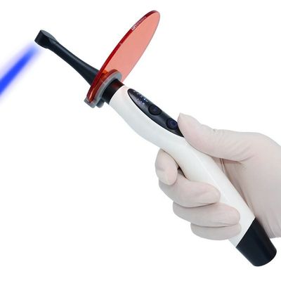 Unidade clara de cura dental recarregável do diodo emissor de luz 360 graus Rotatable